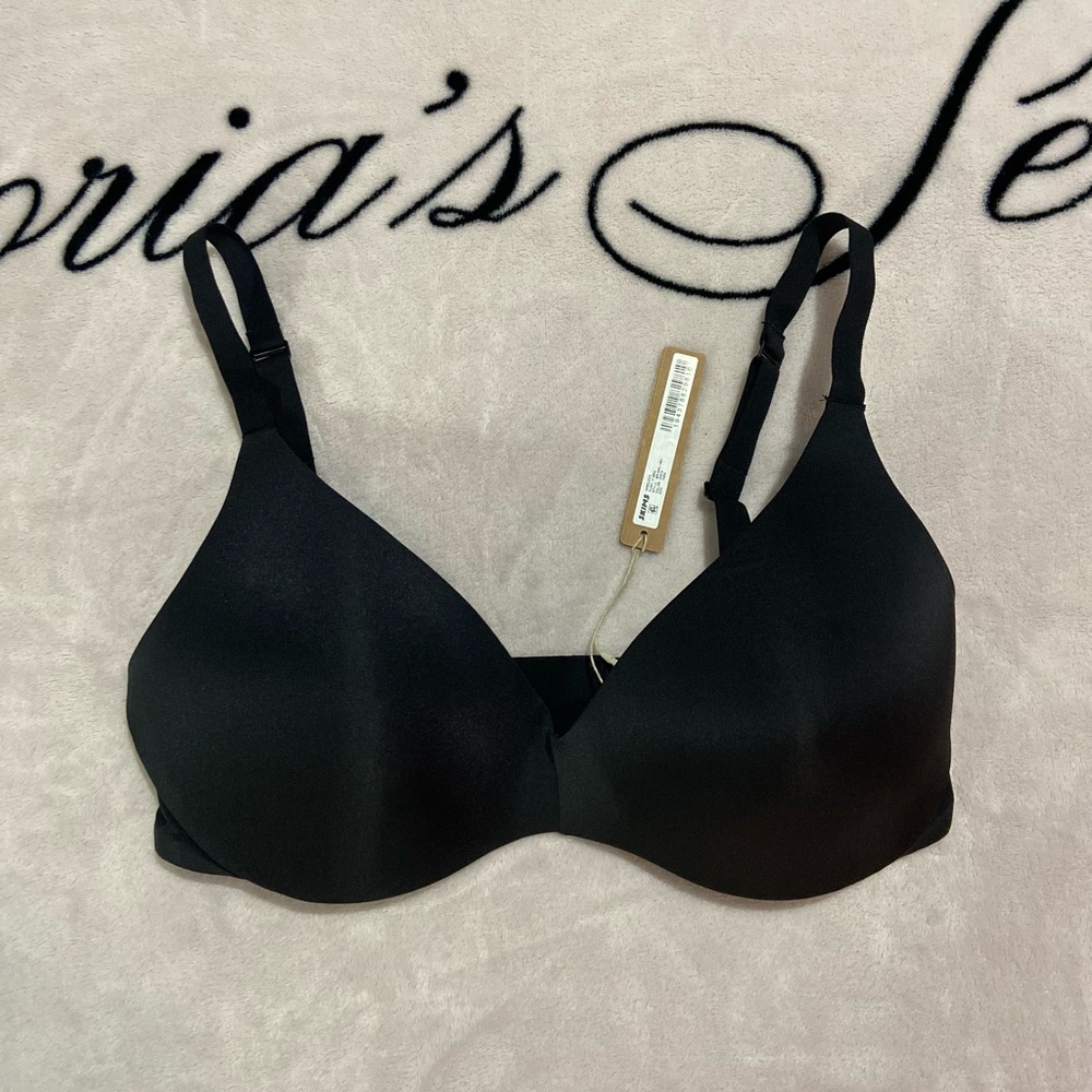 NWT SKIMS WIRELESS PUSH UP BRA